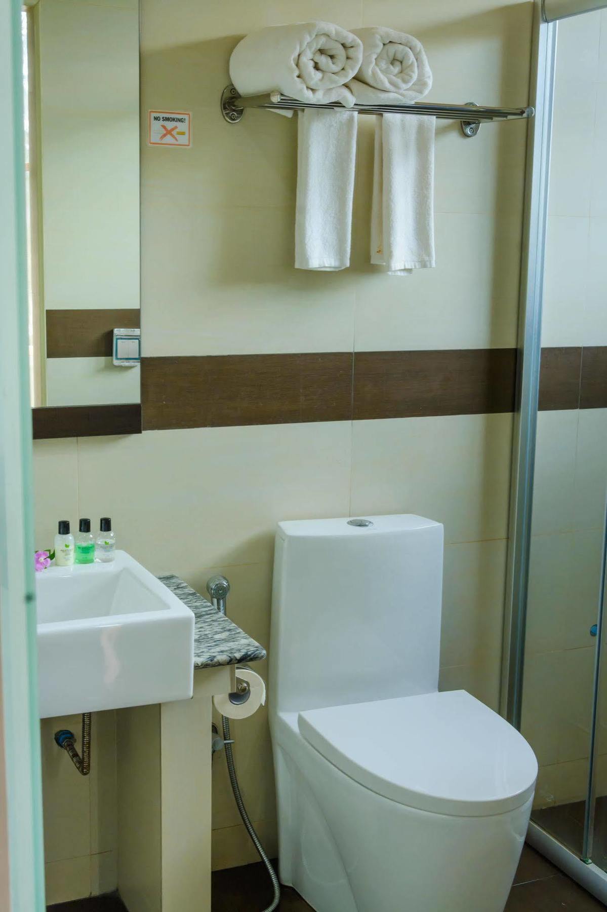 Clear Sky Inn Хулхумале Екстериор снимка